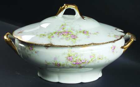 Schleiger 149-4 Tureen &  Lid