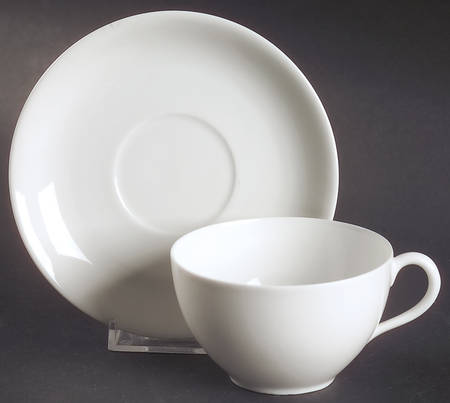 H20 Flat Cup & Saucer Set