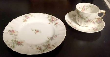 Schleiger 838-1 Flat Demitasse Cup & Saucer Set