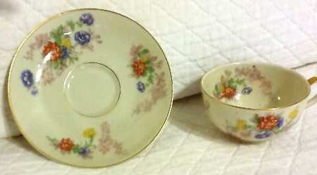 H210 Flat Cup & Saucer Set