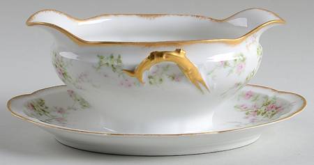 Schleiger 837-4 Gravy Boat with Attached Underplate