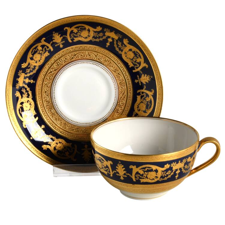 H352 Flat Cup & Saucer Set
