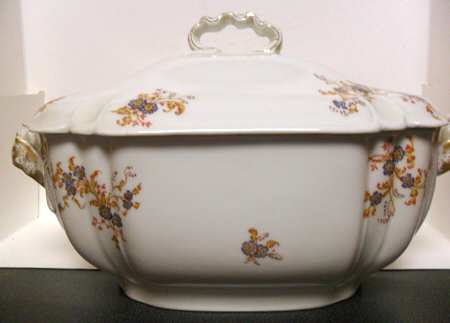 H359 Tureen &  Lid