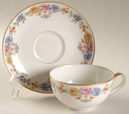 H482 Flat Cup & Saucer Set