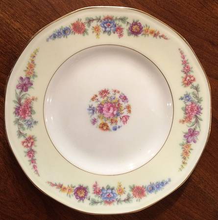 H492 Salad Plate
