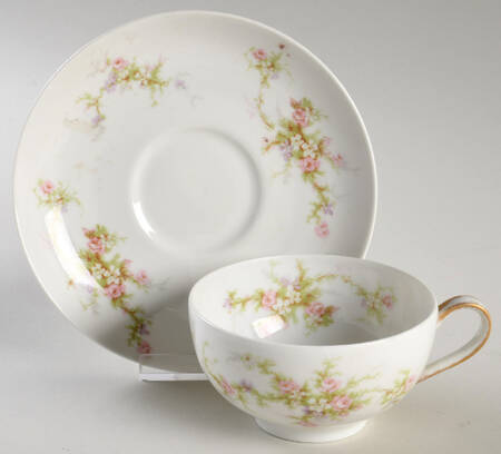 H504 Flat Cup & Saucer Set