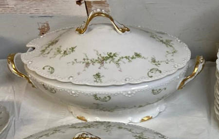 Schleiger 1024-3 Oval Covered Vegetable