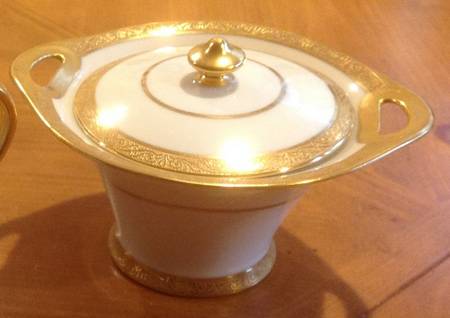 SCHLEIGER 1105-1 Sugar Bowl & Lid