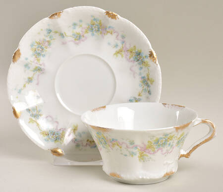 H61 Flat Cup & Saucer Set