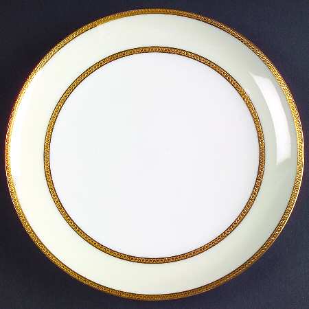 H82 Coupe Salad Plate