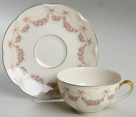 Hamilton Flat Cup & Saucer Set