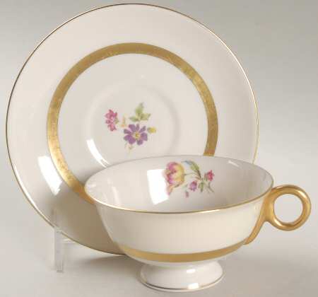 Hollywood Footed Cup & Saucer Set