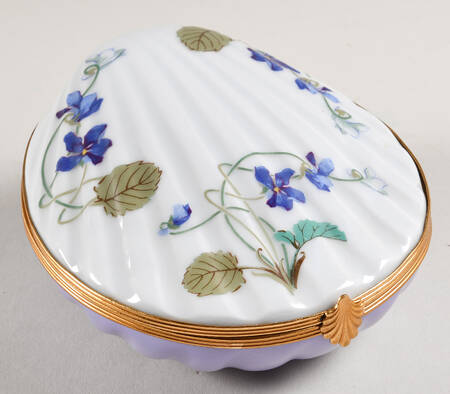 Imperatrice Eugenie Shell Hinged Box