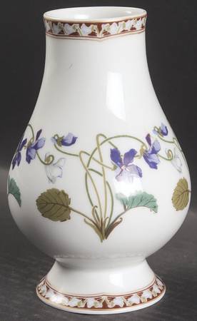 Imperatrice Eugenie 6" Vase