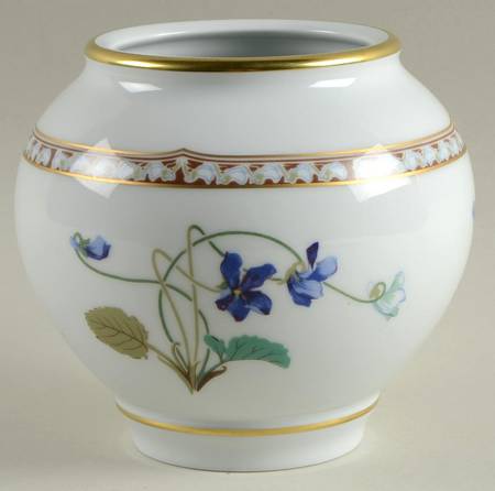 Imperatrice Eugenie Boule Vase
