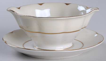 Ivory Gravy Boat with Attached Underplate