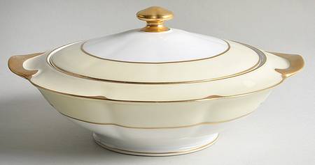 Ivory Round Covered Vegetable