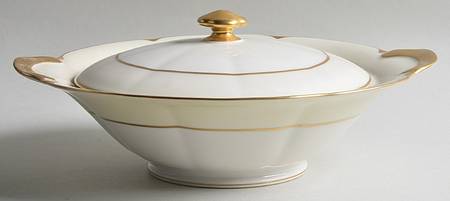 Ivory Round Covered Vegetable