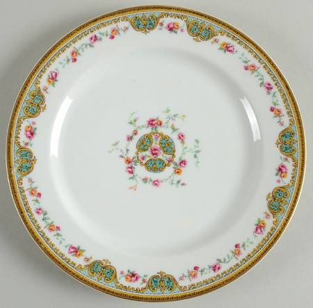Juno Luncheon Plate