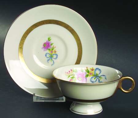 Kenmore Footed Cup & Saucer Set