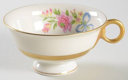 Kenmore Footed Cup