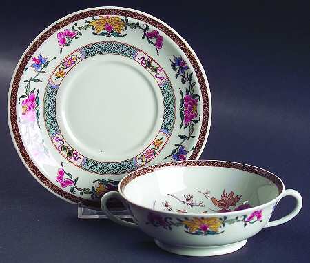 Kien Long Footed Cream Soup Bowl & Saucer Set