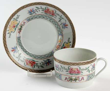Kien Long Flat Cup & Saucer Set