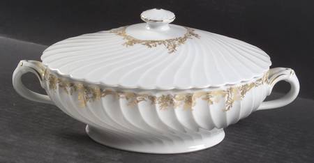 Ladore Oval Covered Vegetable by Haviland
