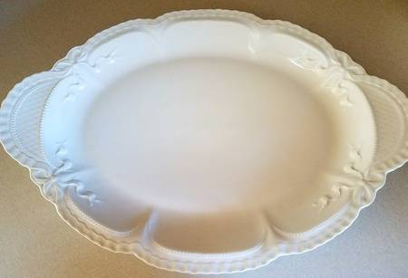Lamballe 21" Oval Serving Platter