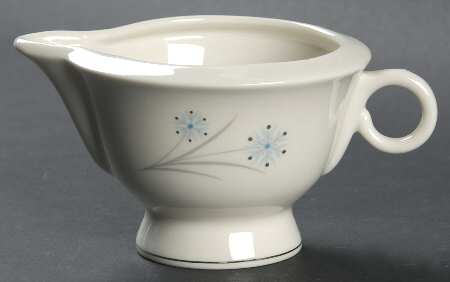 Lido Creamer