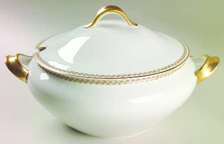 Lisbon Tureen &  Lid