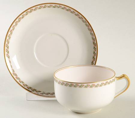Lisbon Flat Cup & Saucer Set