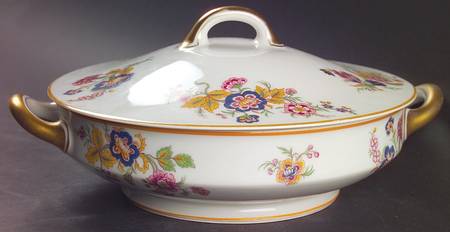 Lorraine Round Covered Vegetable