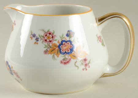 Lorraine 38 Oz Pitcher
