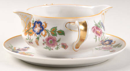 Lorraine Gravy Boat with Attached Underplate