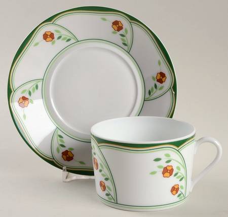 Lotus Flat Cup & Saucer Set