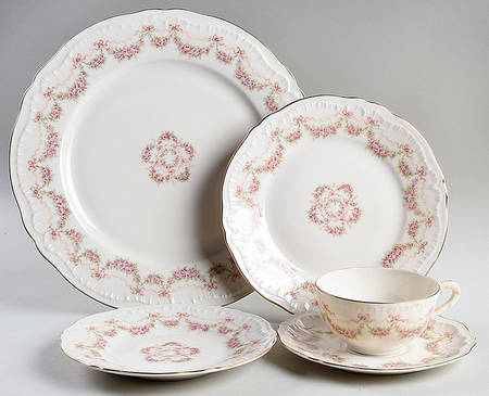 Louise 5 Piece Place Setting