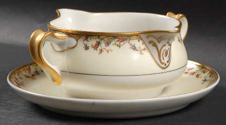 Louvain Gravy Boat with Attached Underplate