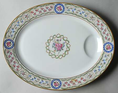Louveciennes 15" Oval Serving Platter with Well