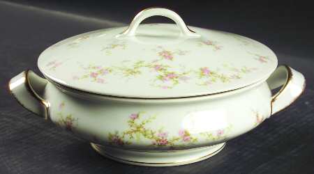 Lucille Round Covered Vegetable