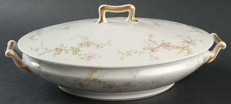 Lucille Oval Covered Vegetable