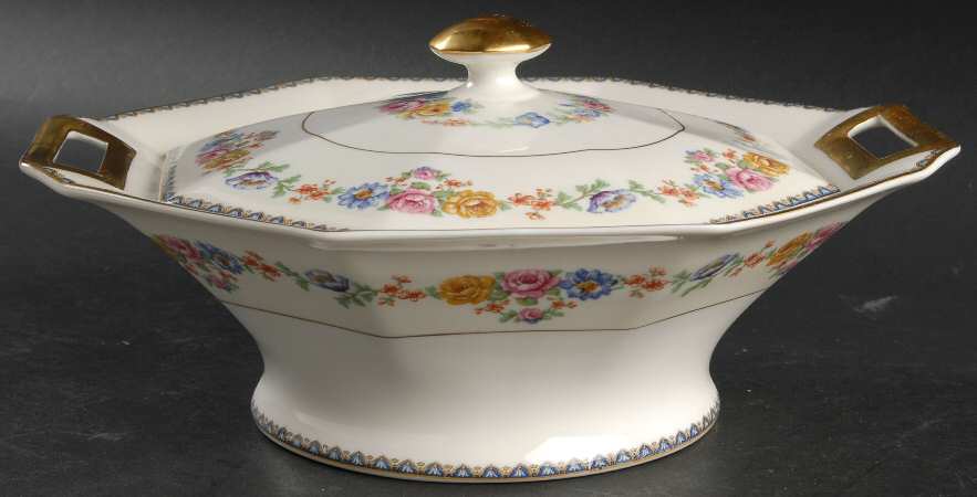 Lucerne (New York) Octagonal Covered Vegetable