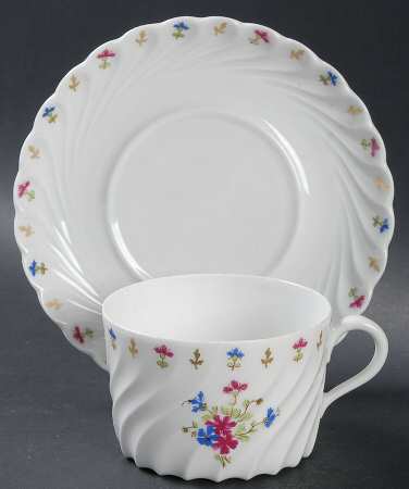 Lutetia Flat Cup & Saucer Set