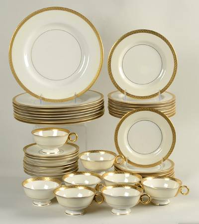 Madison (New York) 40 Piece Estate Set