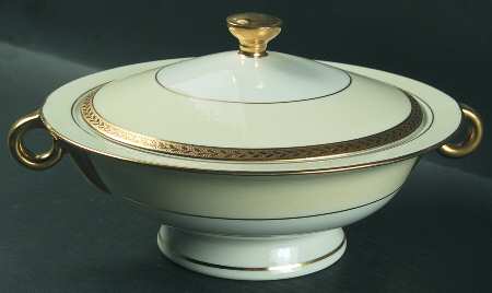 Madison (New York) Round Covered Vegetable