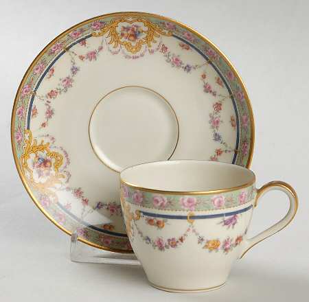 Maintenon Flat Demitasse Cup & Saucer Set