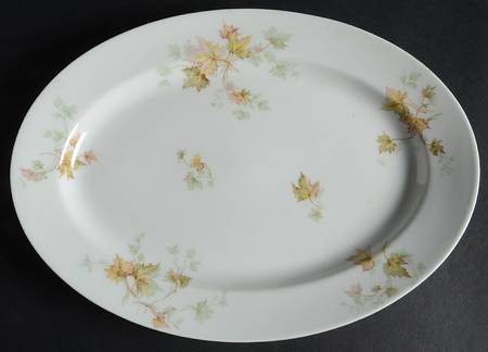 Maple Leaf 11" Oval Serving Platter