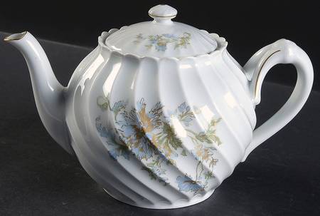 Margaux Teapot & Lid