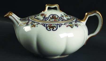 Marguerite Teapot & Lid