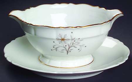 Marnelle Gravy Boat with Attached Underplate